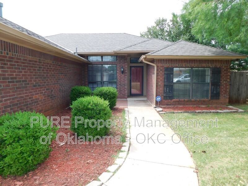 912 Nw 172nd St - Photo 2 of 18