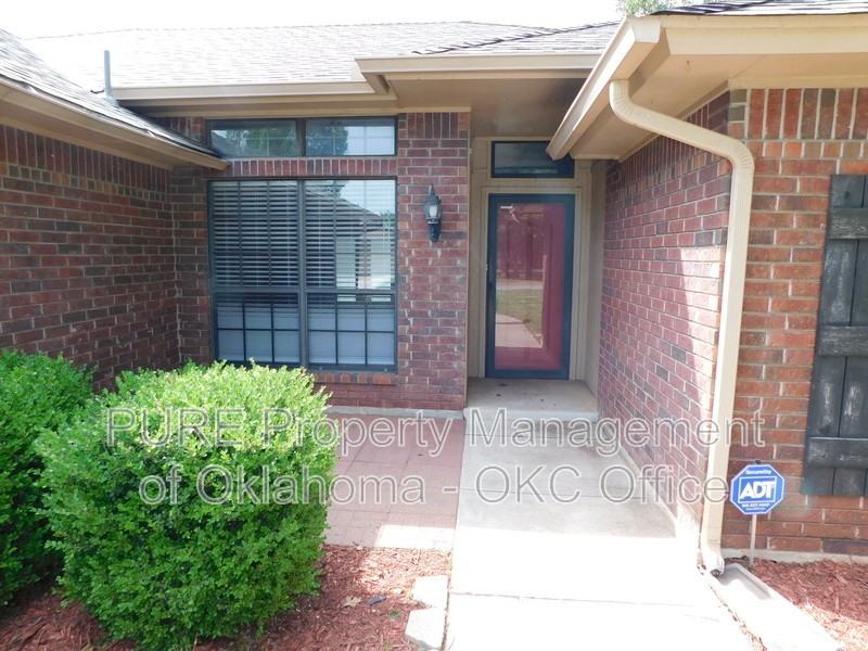 912 Nw 172nd St - Photo 3 of 18