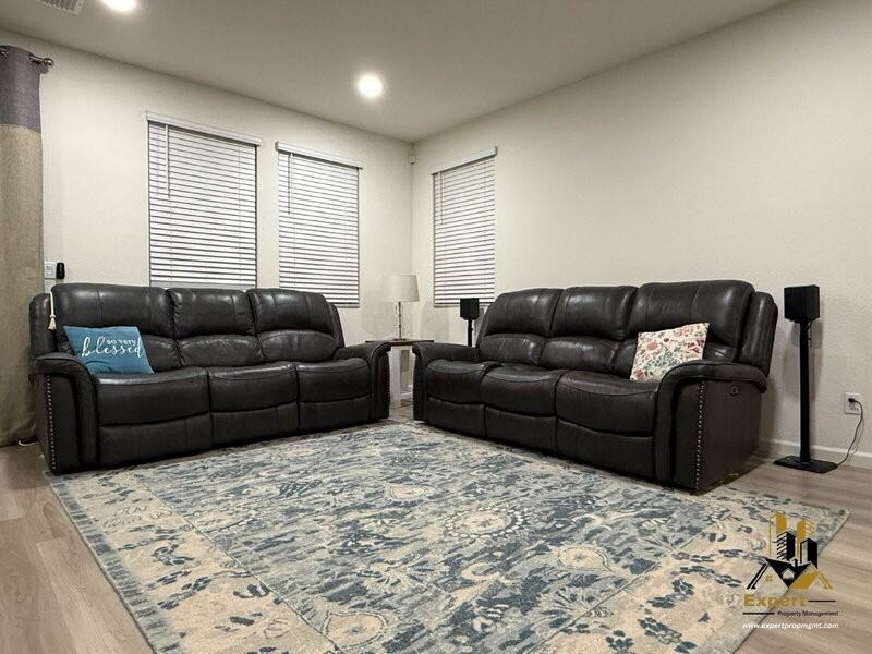 160 Hermosa Ct - Photo 5 of 18