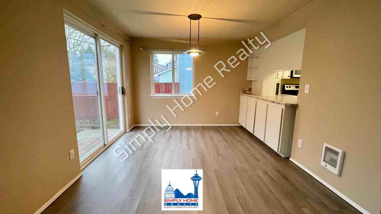 612 Malibu Dr Se - Photo 6 of 22