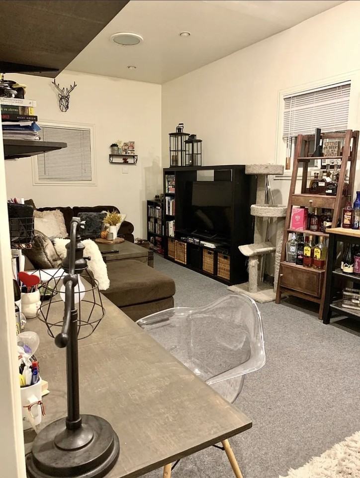 141 N Cambridge St - Photo 2 of 8