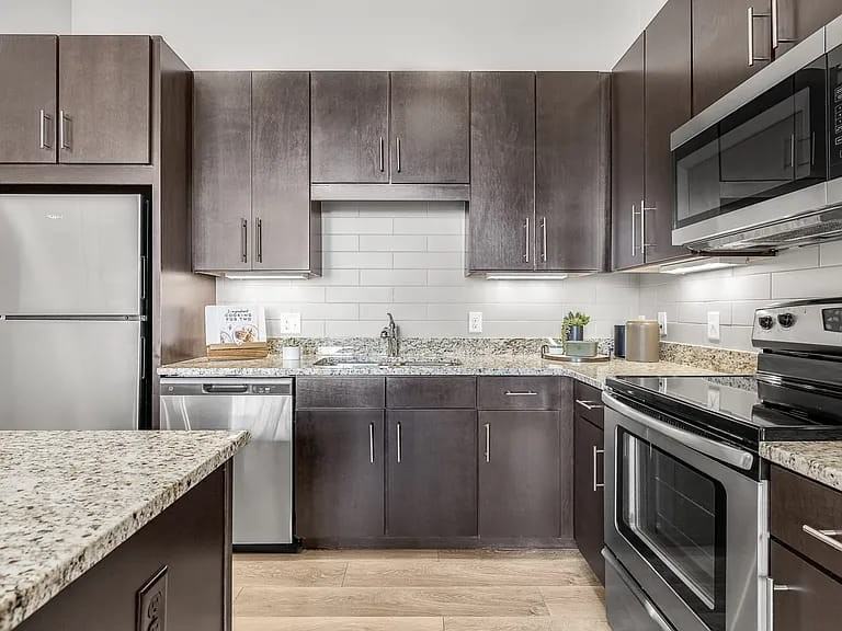 261 Rivers Edge Dr - Photo 2 of 8