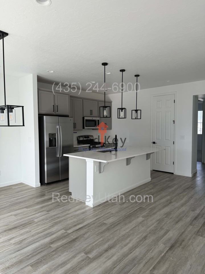 473 W Palomino Way - Photo 4 of 19