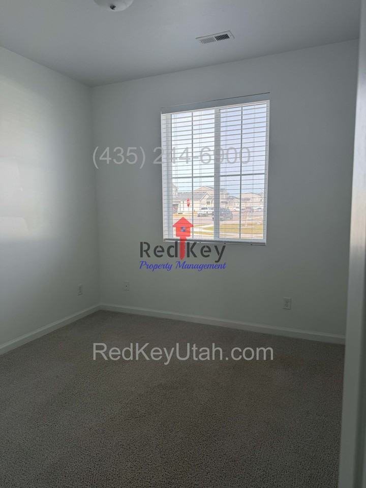 473 W Palomino Way - Photo 7 of 19