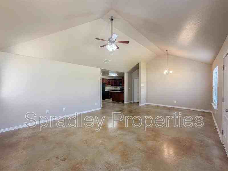 4841A Deep Dr - Photo 2 of 17