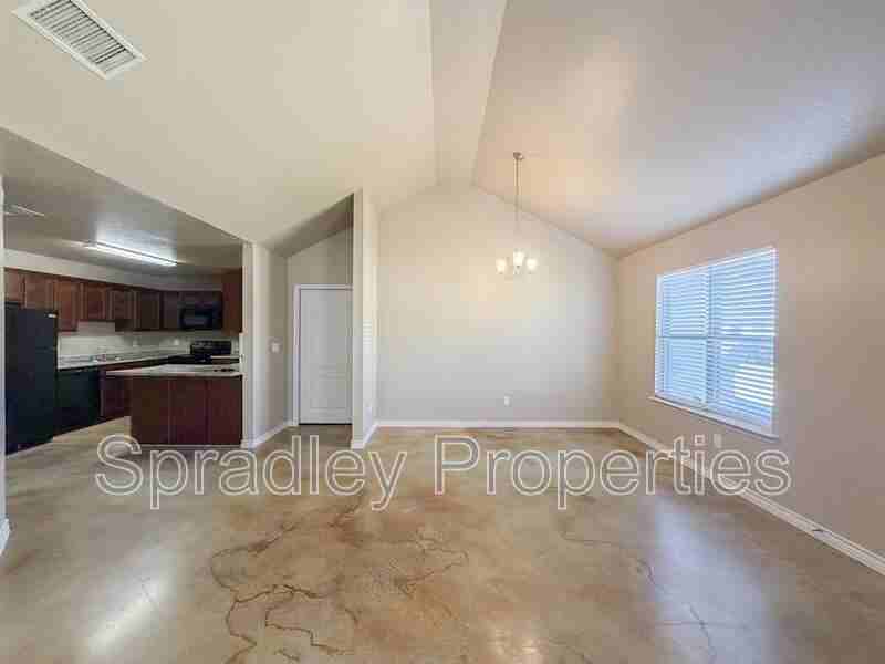 4841A Deep Dr - Photo 4 of 17