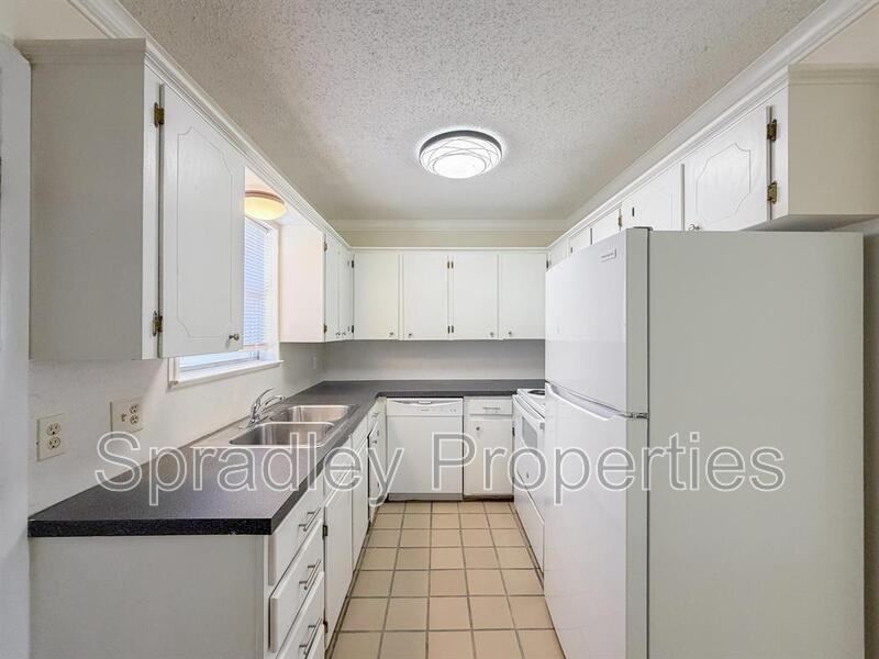 1027 N Wall St - Photo 6 of 15