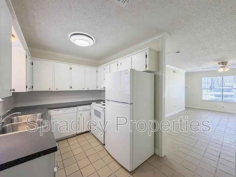 1027 N Wall St - Photo 7 of 15