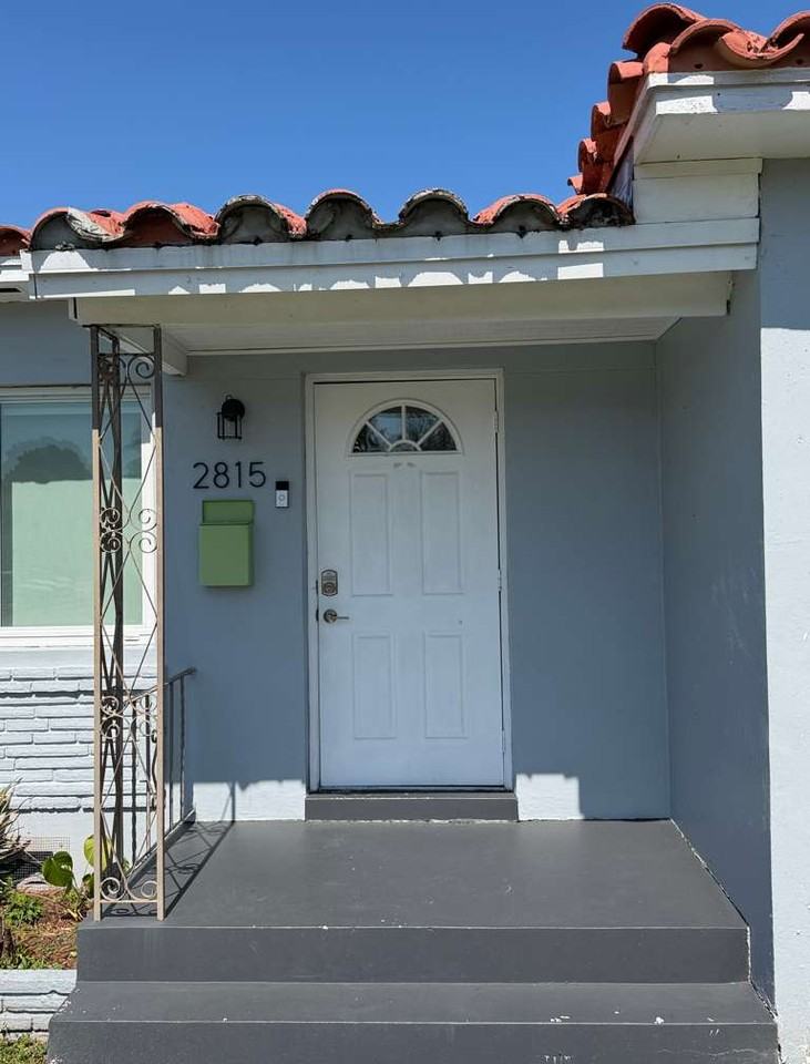 2815 Van Buren St - Photo 3 of 19