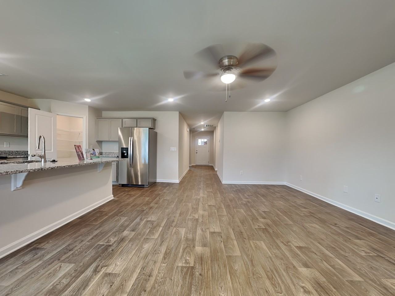 1643 Commendable Ct - Photo 5 of 19