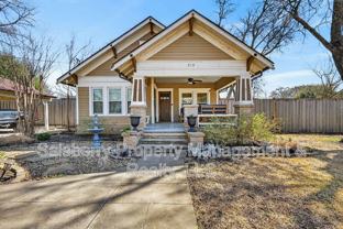 212 N Grand Ave - Photo 1 of 1