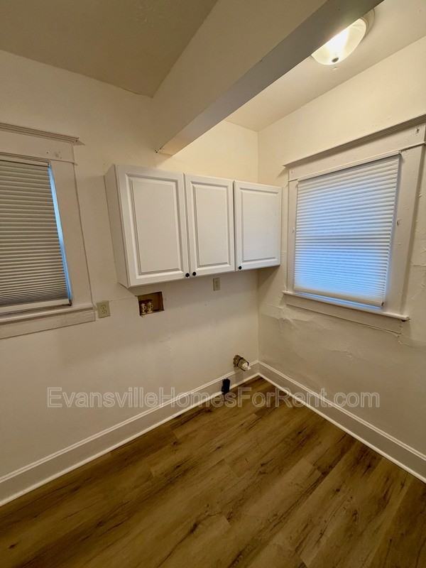 215 W Louisiana St - Photo 5 of 9