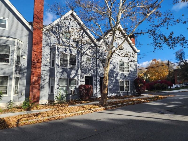 125 Union St - Photo 6 of 8