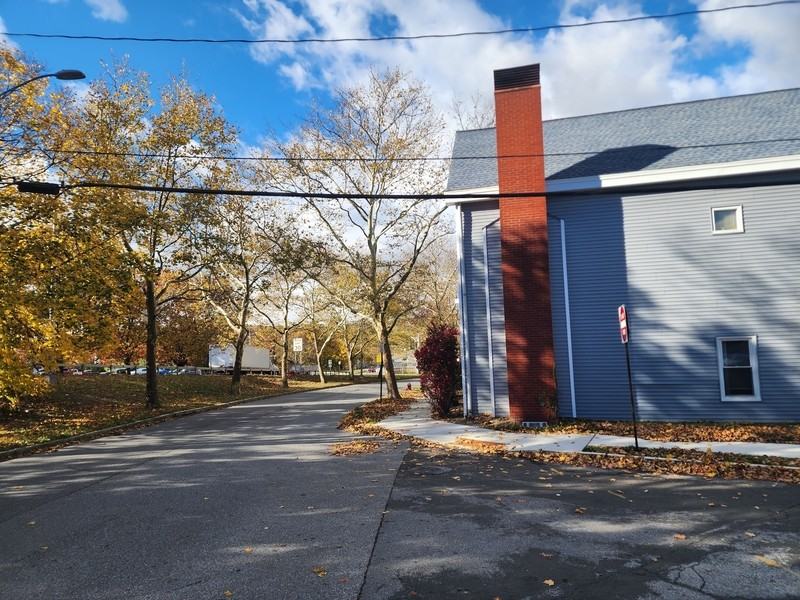 125 Union St - Photo 6 of 8