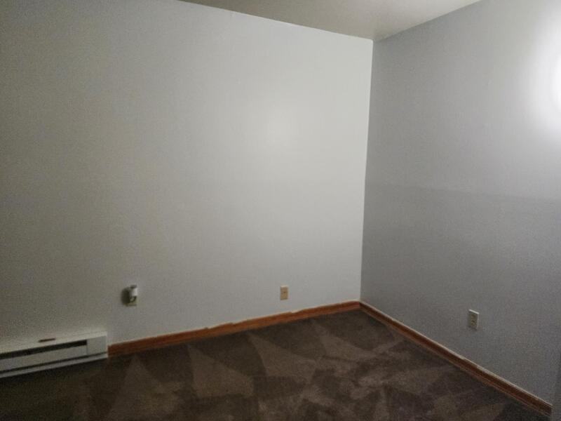 17 Alexander Dr #14 - Photo 3 of 5