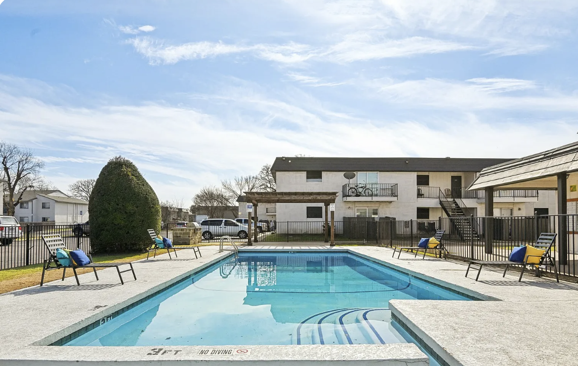 Rock Island Apartments - Photo 2 of 27