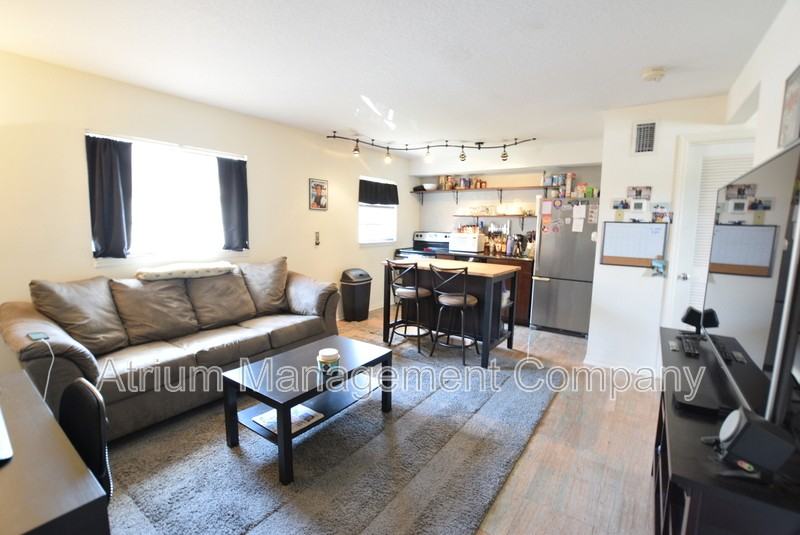 2505 E Central Blvd #19 - Photo 7 of 14