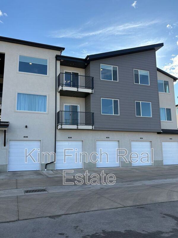 844 Se #304 - Photo 3 of 36