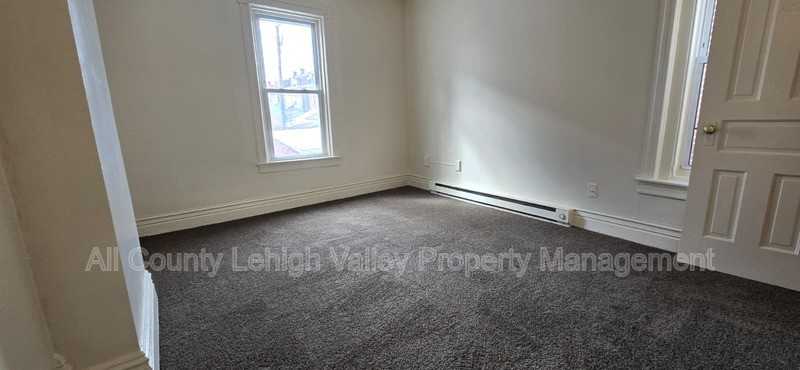 818 N 4th St - Photo 7 of 16