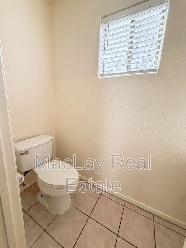 1767 E Patrick St - Photo 5 of 24