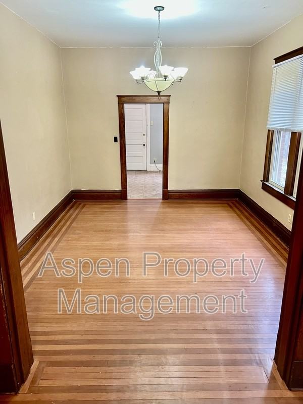 1626 Dodge St #1626 - Photo 4 of 14