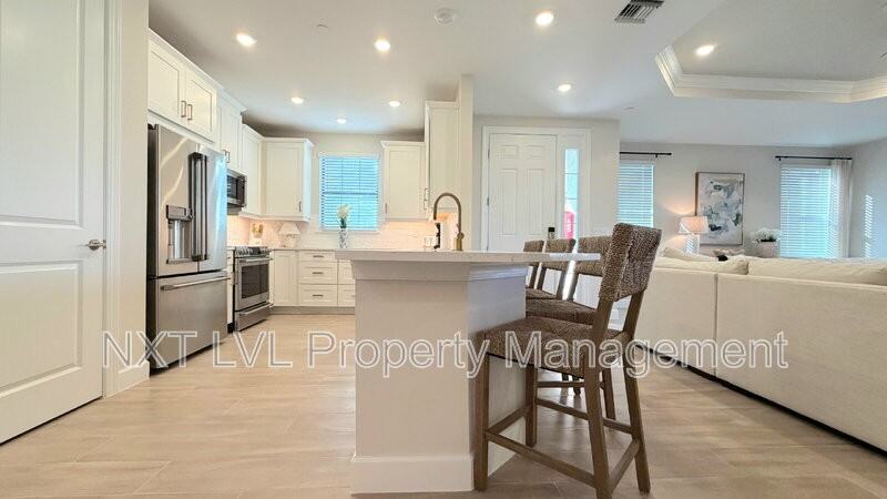 15319 Lucerna St #101 - Photo 3 of 36