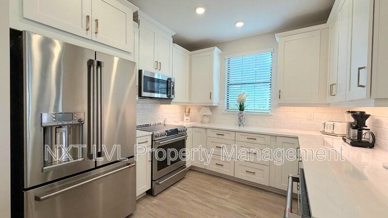 15319 Lucerna St #101 - Photo 6 of 36