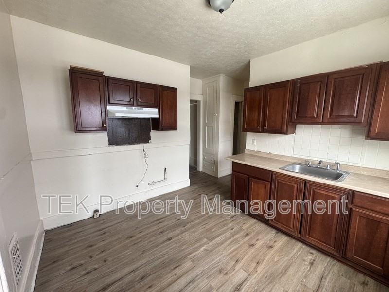 472 Avenue D #474 - Photo 3 of 8