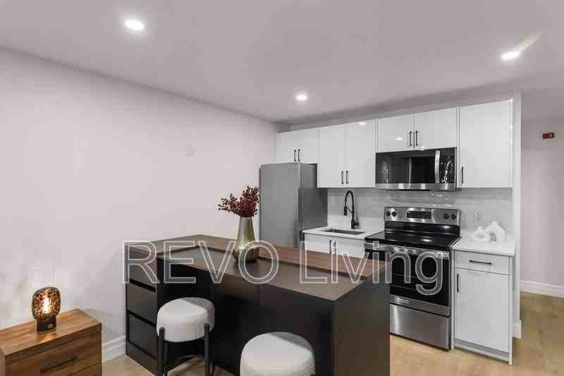 7800 Lundy'S Lane #129 - Photo 7 of 10