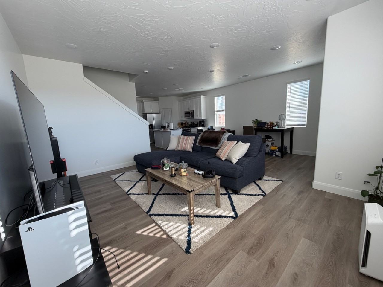 487 W Carnation Ct - Photo 3 of 20