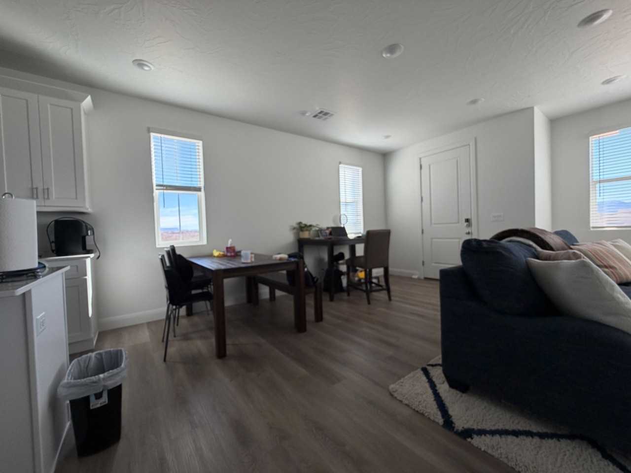 487 W Carnation Ct - Photo 7 of 20