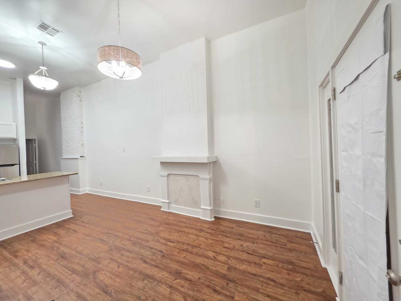 2622 Palmyra St #2622 - Photo 3 of 20