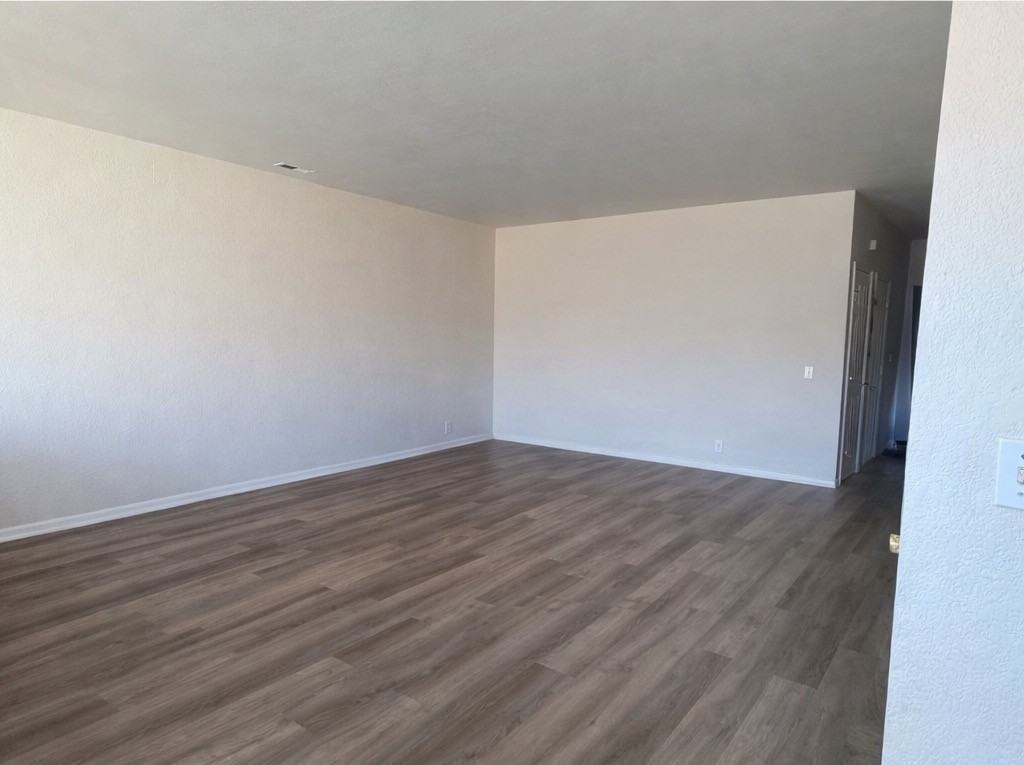 2454 Nw 8th St #NA - Photo 6 of 17