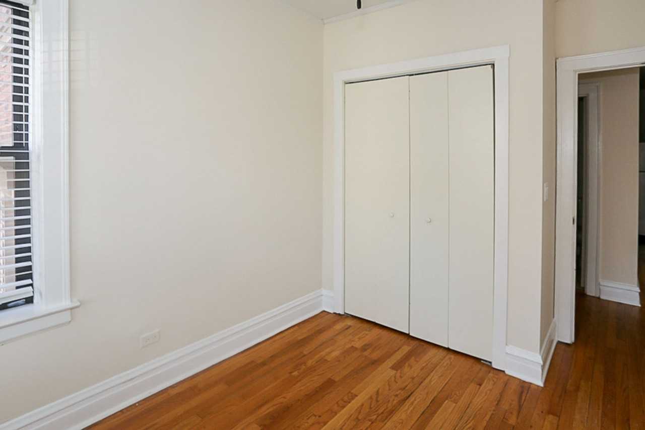 W Giddings St #3 - Photo 3 of 13