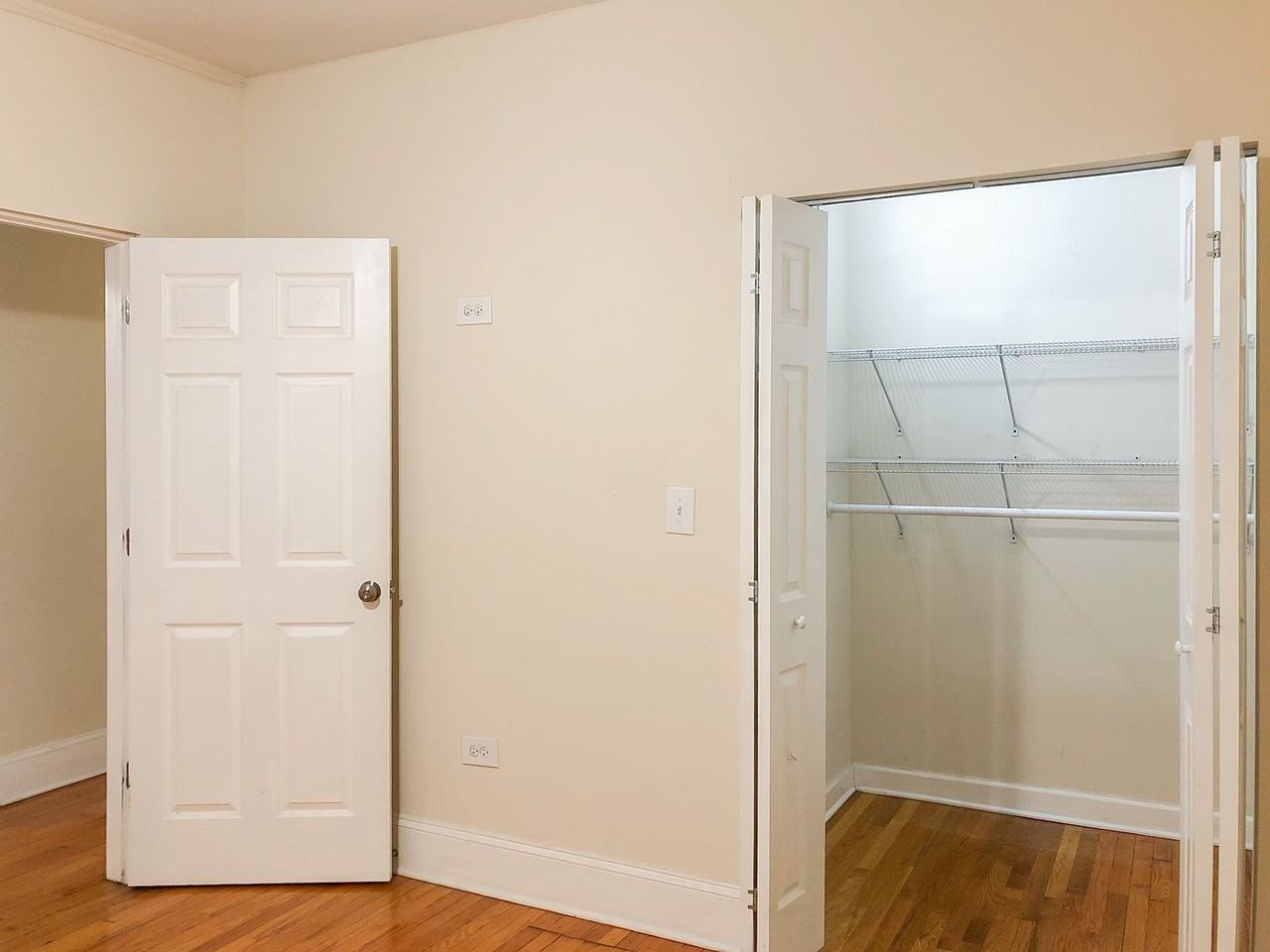 W Berteau Ave #1 - Photo 7 of 14