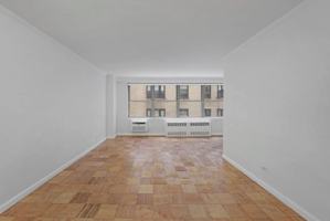 featured image of 250 W 88th St #3B