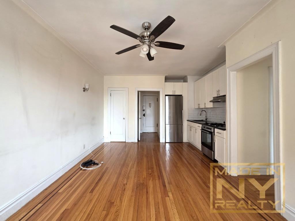 3507 32nd St #C2 - Photo 3 of 6