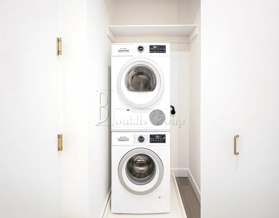 180 Water St #3412 - Photo 4 of 7