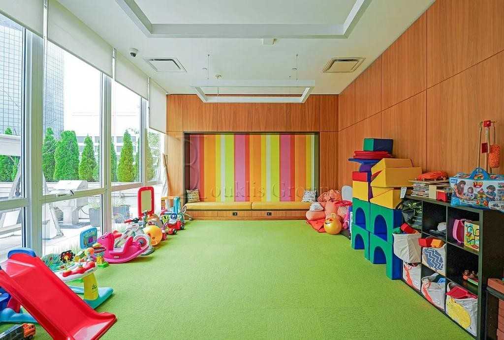 180 Water St #3412 - Photo 7 of 7