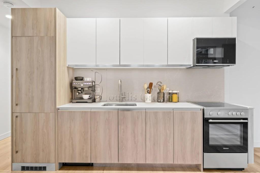 100 John St #2908 - Photo 3 of 3