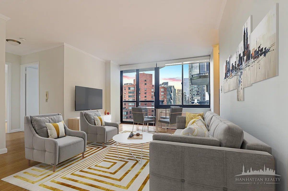 W 48th St #38K - Photo 2 of 8