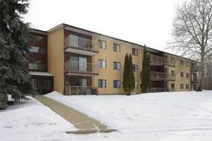 featured image of 12 Noble Ave