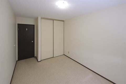 12 Noble Ave - Photo 7 of 11