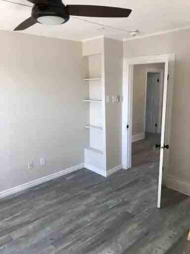 577 Frontenac St - Photo 7 of 15