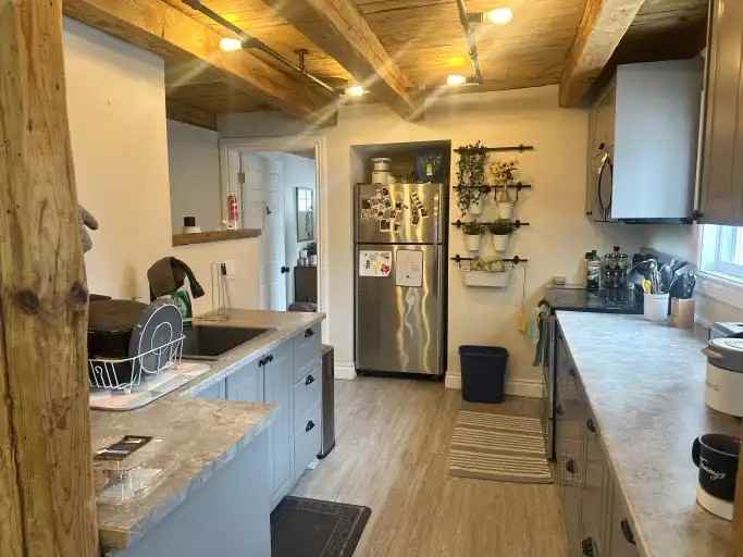 48 Elm St - Photo 2 of 18