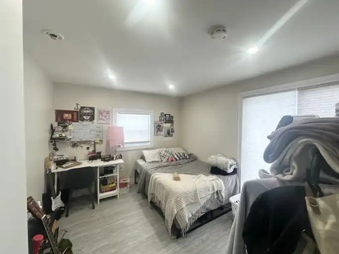 48 Elm St - Photo 7 of 18