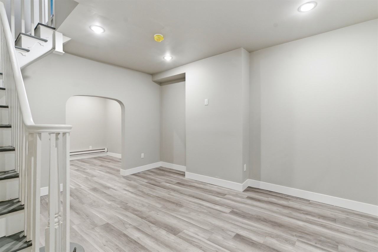 662 N Yewdall St #1 - Photo 7 of 17