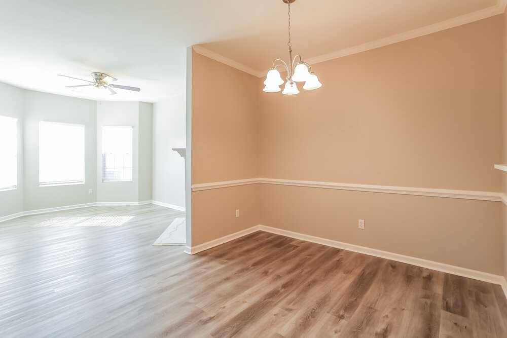 5480 Sierra Trl - Photo 7 of 17