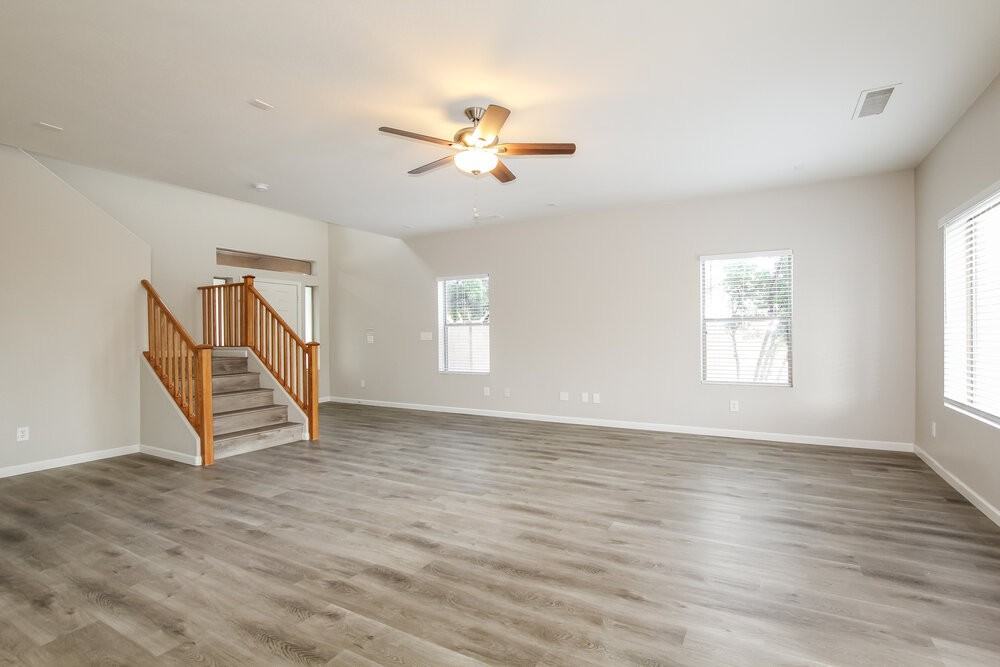 16801 W Statler St - Photo 4 of 17