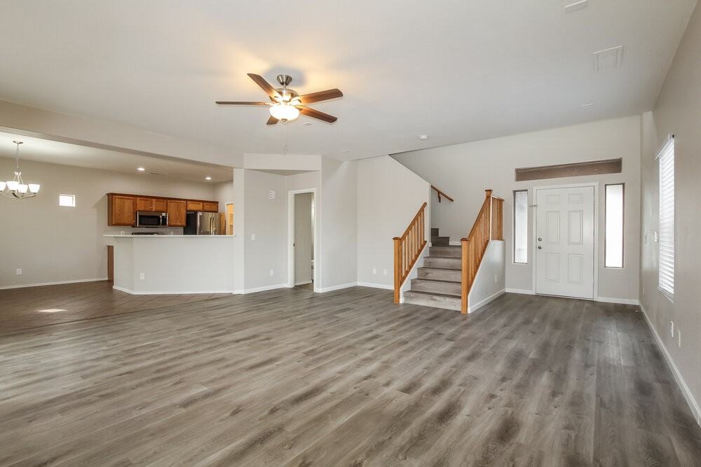 16801 W Statler St - Photo 5 of 17